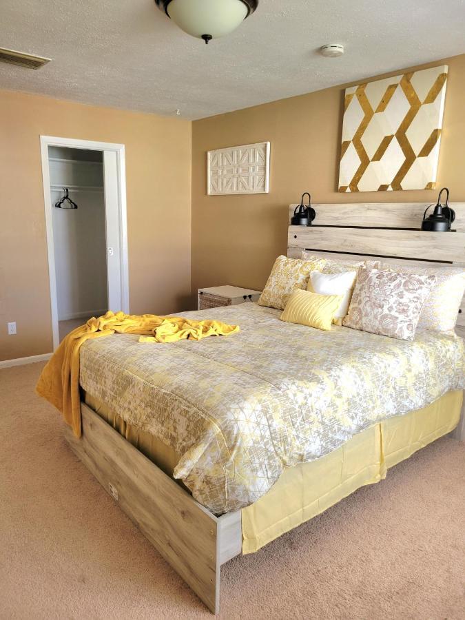 Welcome To Condo Sweet Step! Warner Robins Kültér fotó